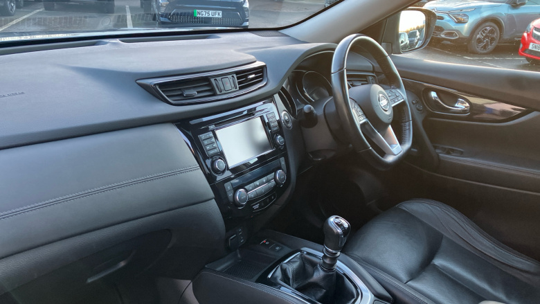 Nissan X-Trail 1.7 dCi Tekna 5dr 4WD [7 Seat] Diesel Station Wagon